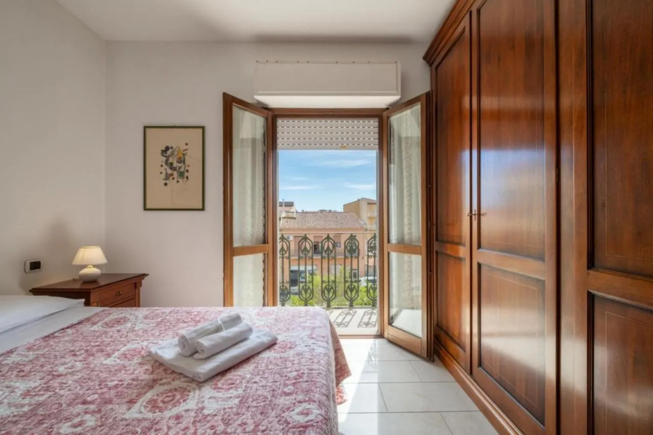Dimoras Ampio Appartamento Centrocitta Olbia